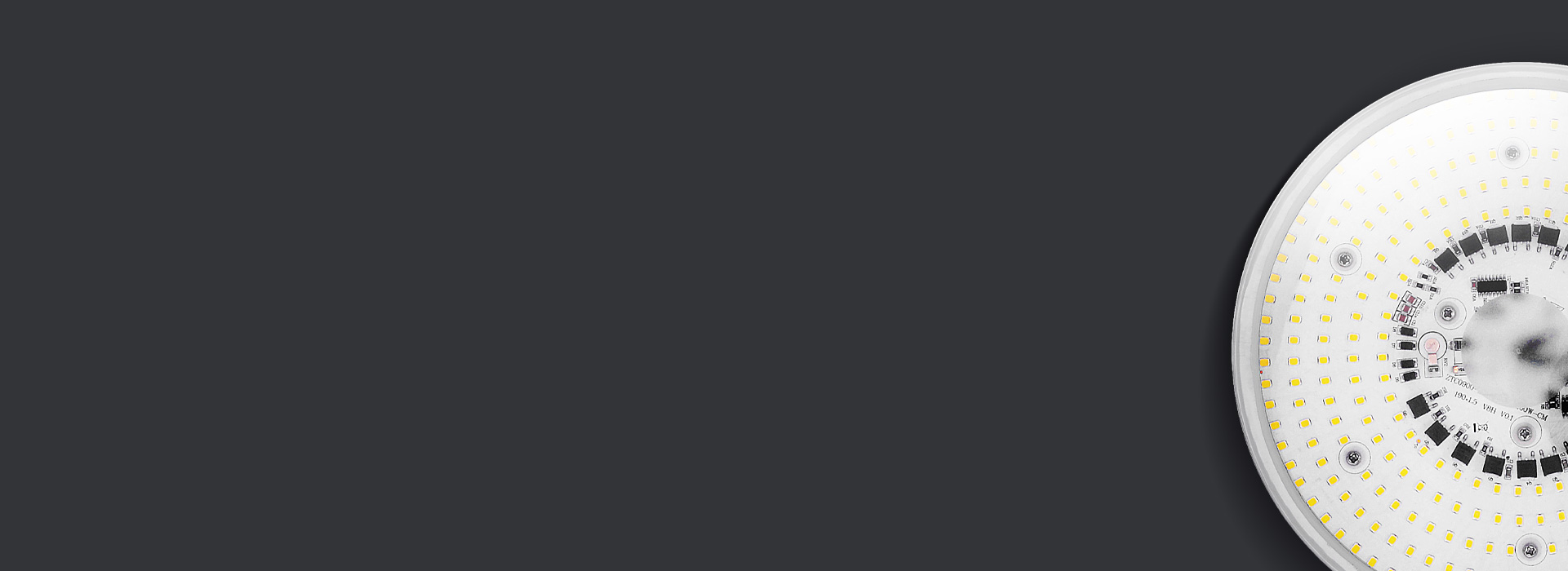  更高的光照效能
 升级2835灯珠，光...