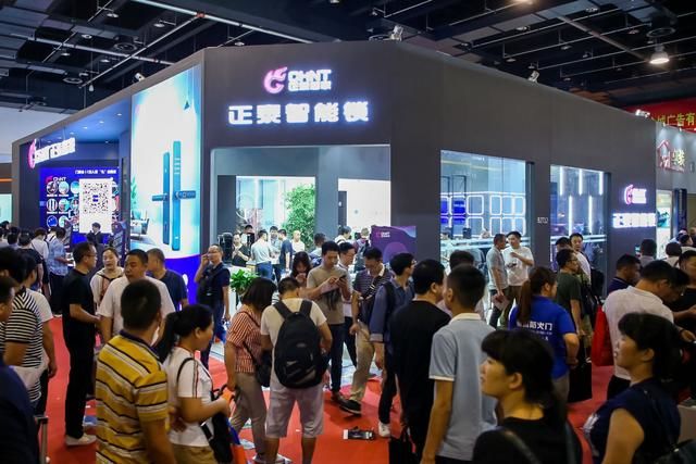 正泰智能锁登陆永康门博会，助力经销商从零成长